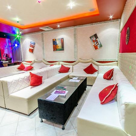 אסנובגראד Hotel Cosmos מראה חיצוני תמונה