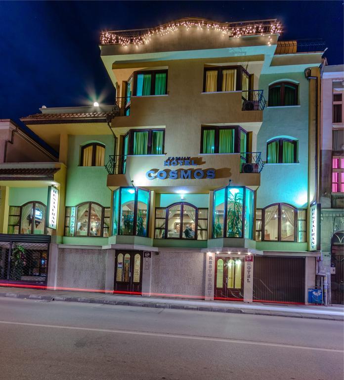 אסנובגראד Hotel Cosmos מראה חיצוני תמונה